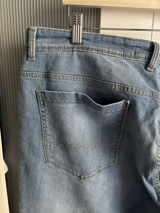 Pantaloni jeans, blugi C&A Canda NOI barbati 40 / 32