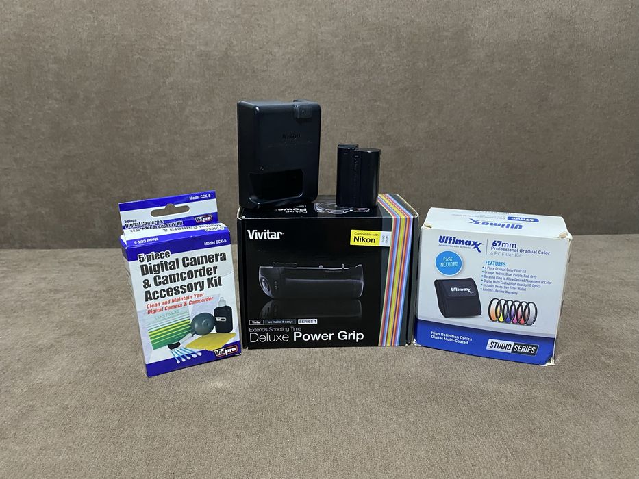 Nikon D610 (Full-Frame DSLR)