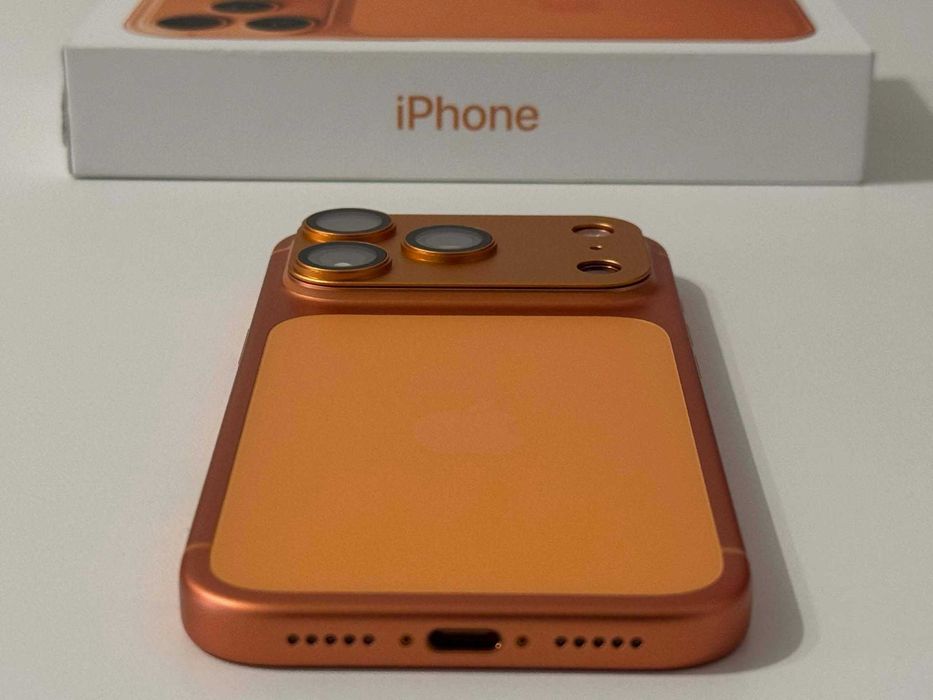 Бартер! Като НОВ! iPhone 17 Pro Cosmic Orange (Оранжев) 100% 73 Цикъла.
