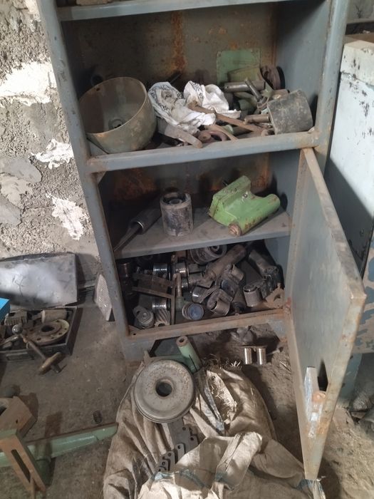 Сейф сотилади холати зор