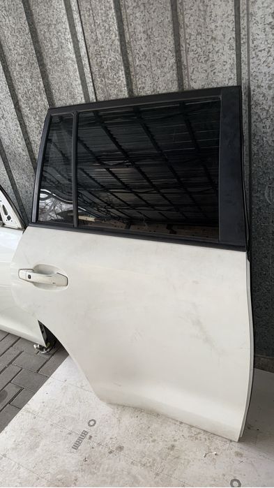 Дверь Land cruiser 200 LexusLx 570