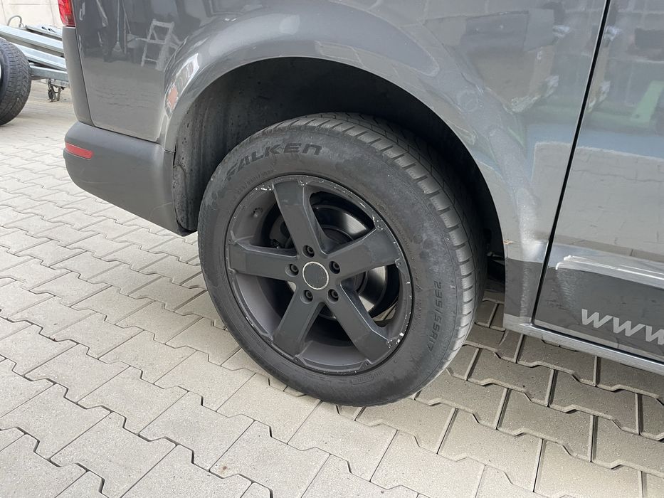 Алуминиеви джанти с зимни гуми  17 5х120 от VW T5/T6