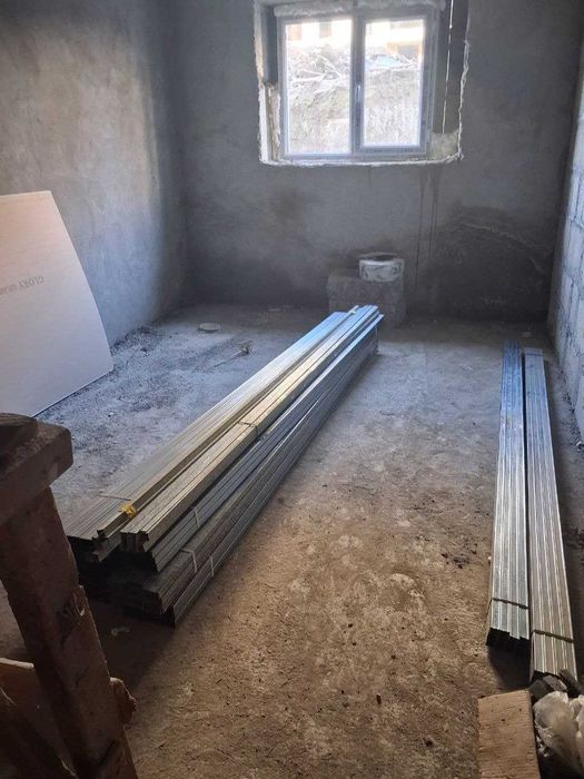 Дустлик ЭкоСити худудида жойлашган 2 хонали полуподвал сотилади