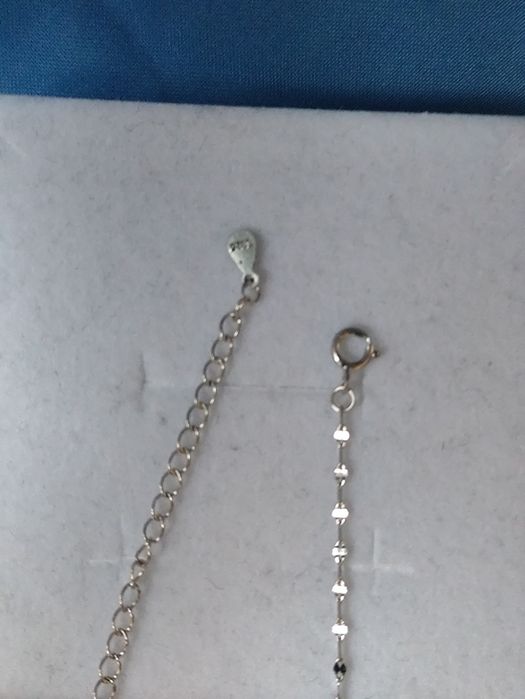 Сребърно колие с кристал