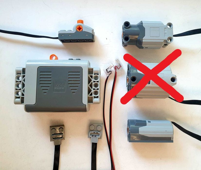 LEGO Technic, Power Functions моторы, фары, блоки