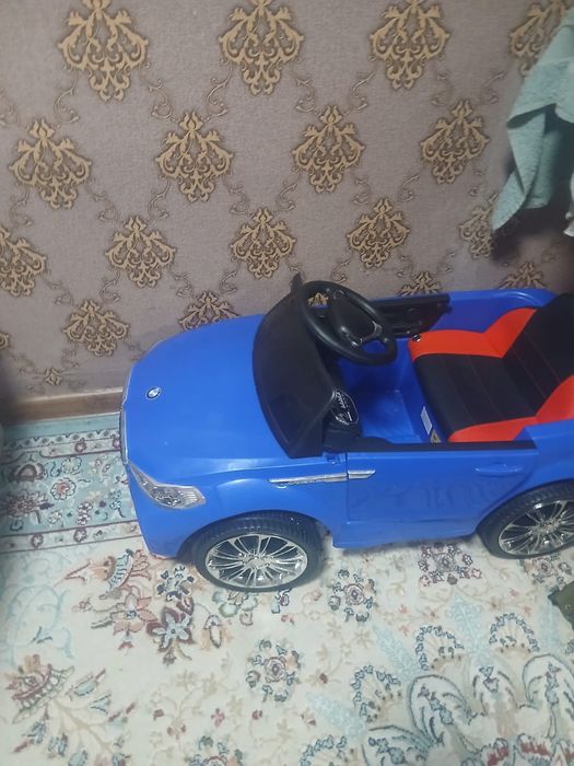 Продам машинку детский