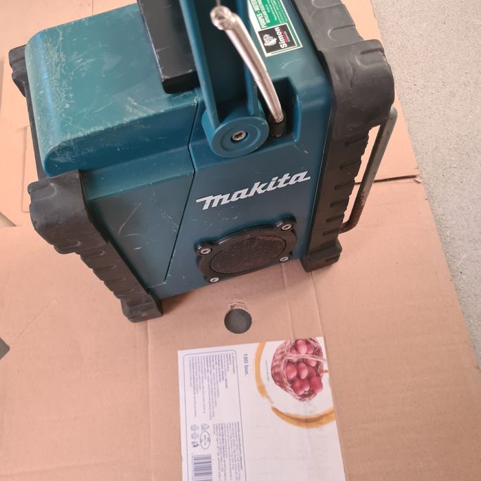 Radio Makita BMR 100 portabil