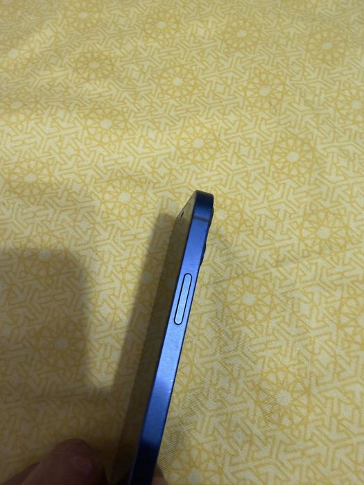 Iohone 12 mini 750 lei