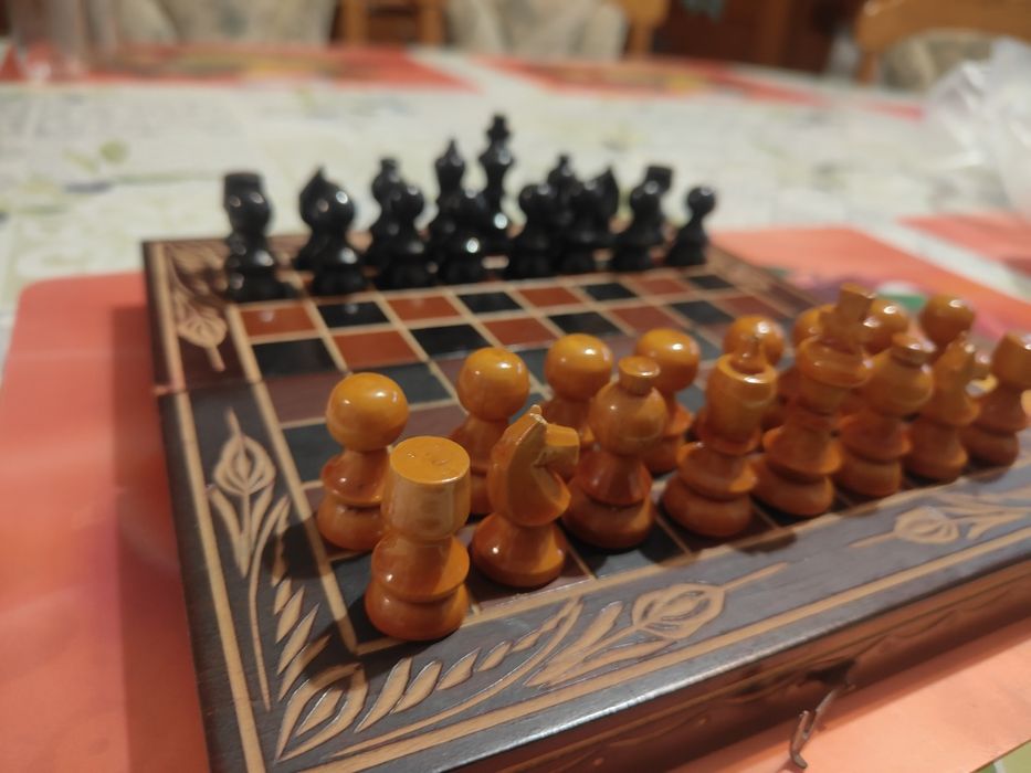 Șah 21 cm, din lemn