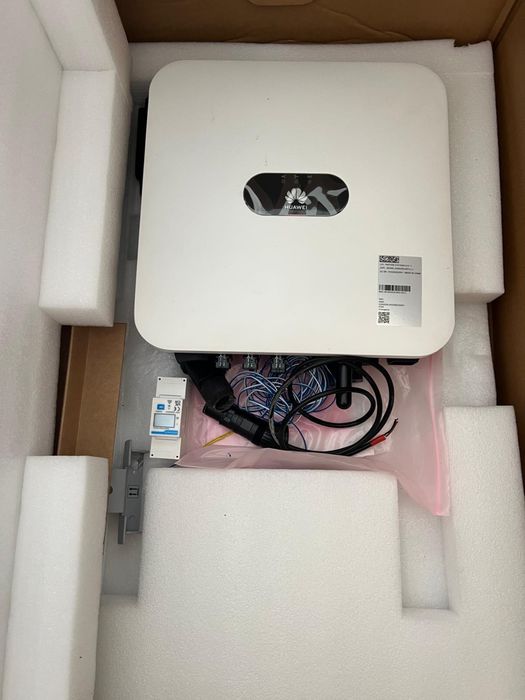 Huawei SUN2000-6KTL-L1 6kW Hybrid + Smart Meter + Dongle – Complet