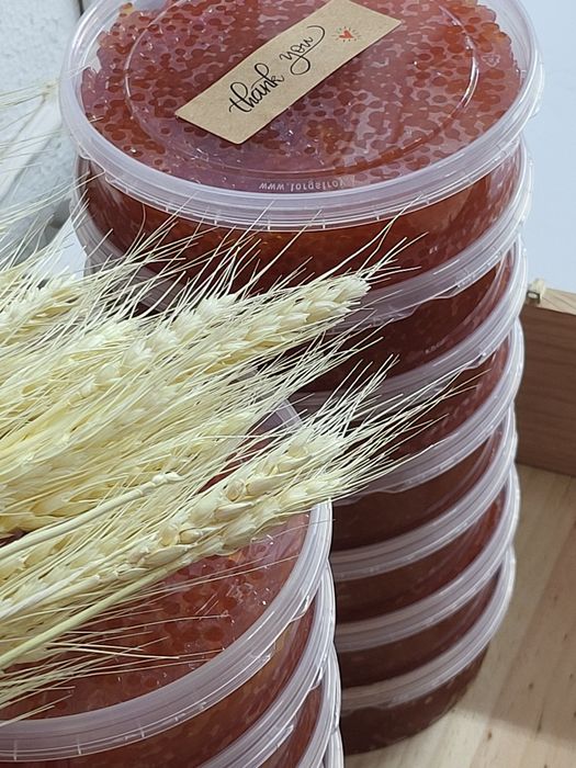 Натуральная  икра форели.