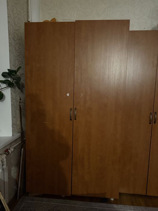Шкафы для одежды бу