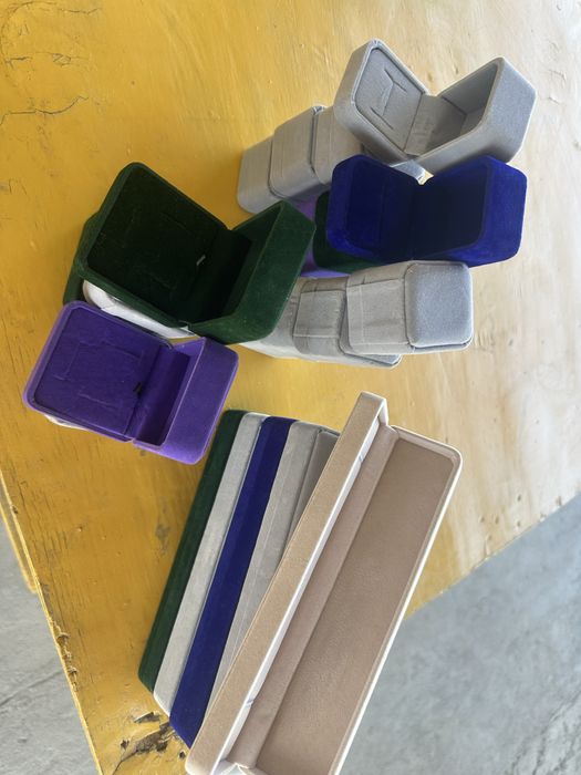 Футляры для украшения