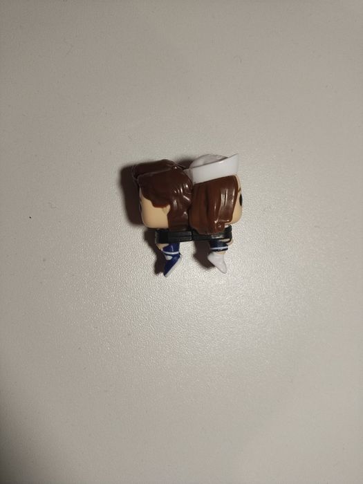 Обмениваю Стива и Робин Связанных