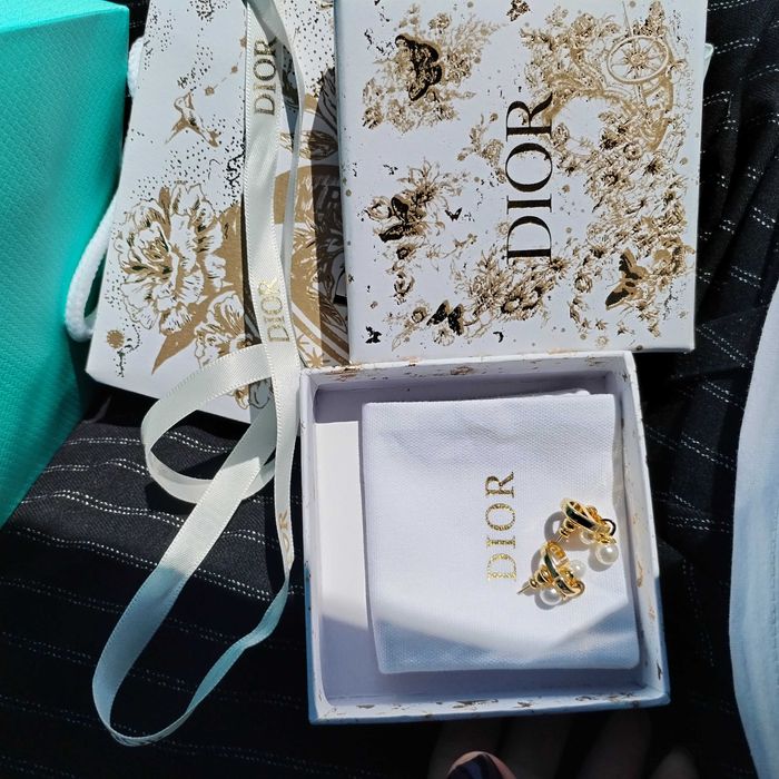 Cercei originali Dior