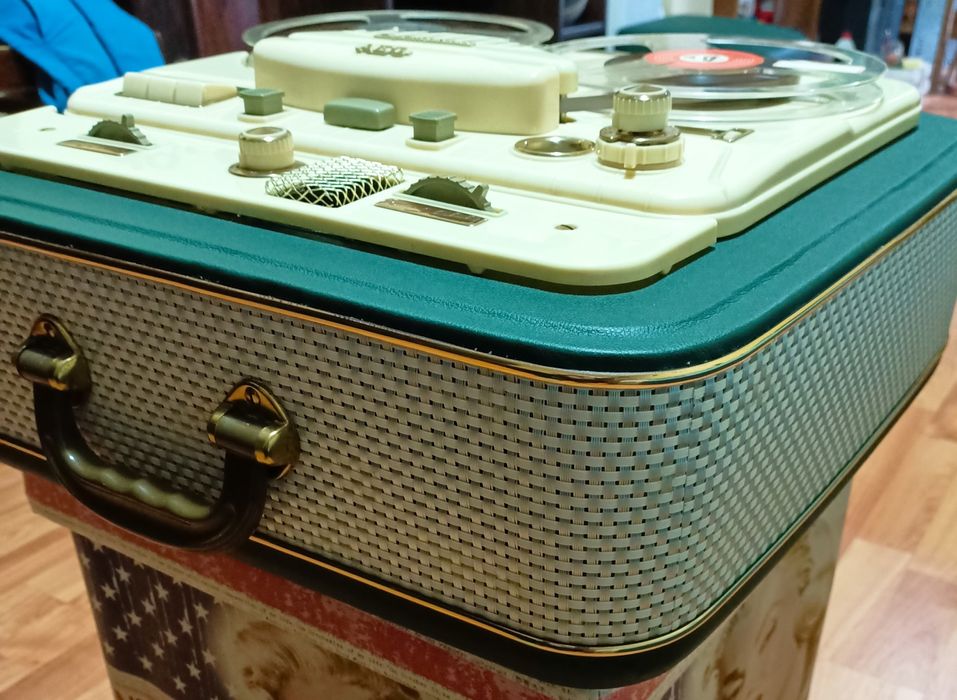 Telefunken m 85 restaurat de expozitie