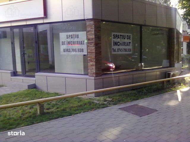 500 euro/luna dau in chirie Spatiu Comercial Ultracentral 40 mp