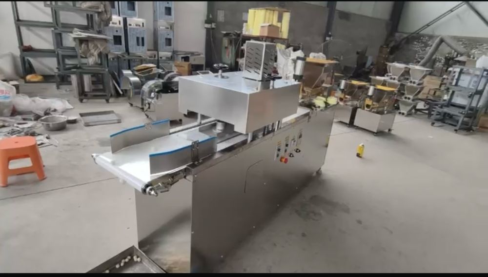 Универсальная машина для  работы с тестом