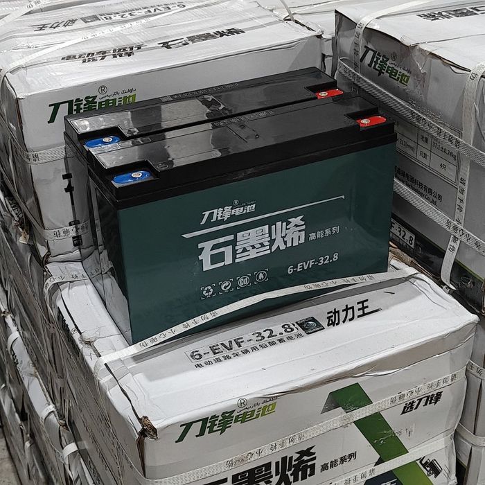 Akumlyator electric scooter uchun