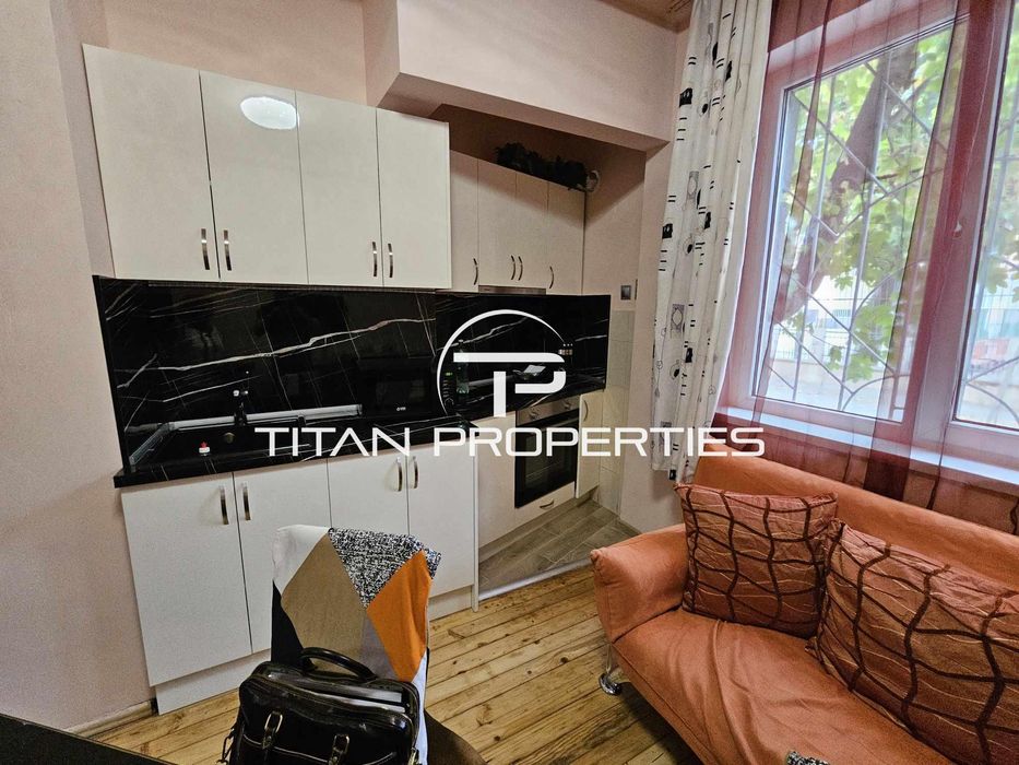 Дава се под наем Двустаен апартамент в Варна, Гръцка махала - 60 кв.м за 500 € - Снимка #2