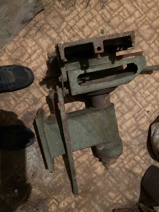 Шпиндел за фреза и борапарат за якорудска машина ПК - 320