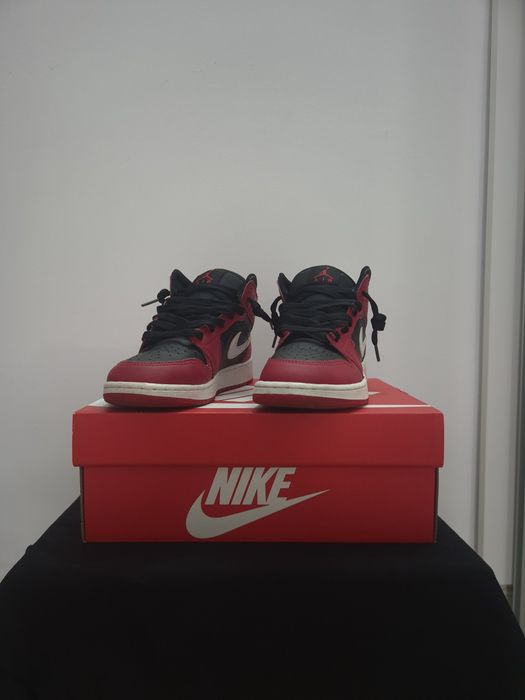 Air Jordan 1 Mid GS "Gym Red Black White"