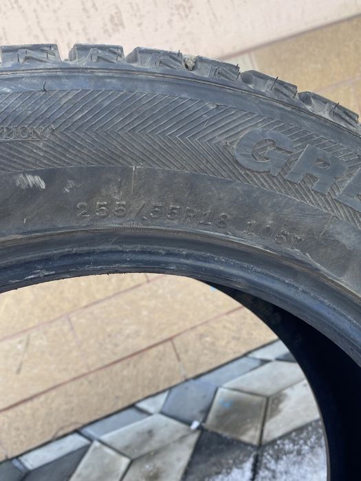 Зимние шины 255/55 R18