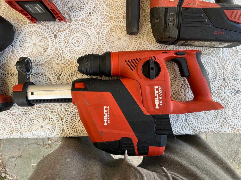 HILTI SDS MAX комбиниран къртач, акумулаторен шлайф, винтоверт, перфоратор с прахоуловител, лампа