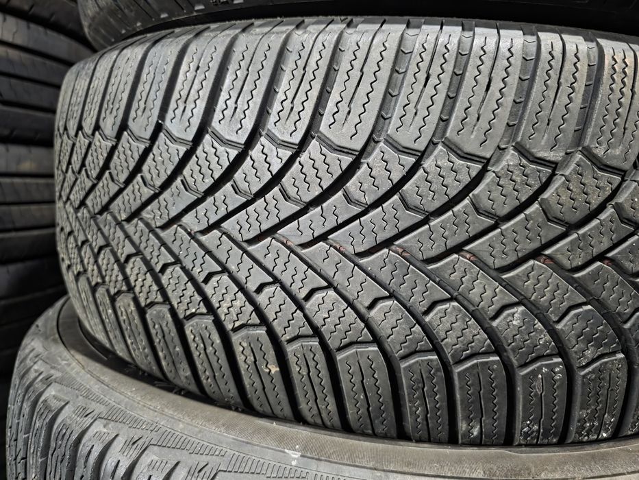 2бр Зимни гуми 205 55 16 - Bridgestone - DOT 2024