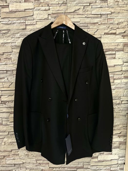 Новый костюм (25.000)