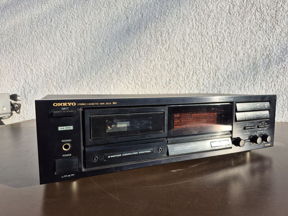 Vând Stereo casete tape Deck R1 marca ONKYO model TA 2630