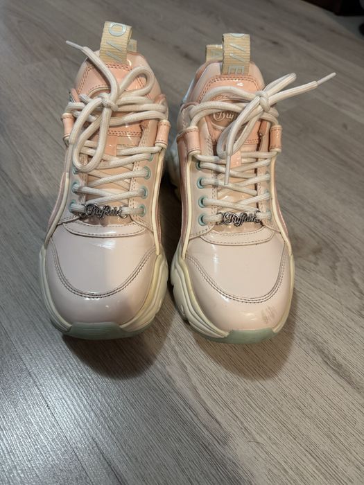 Buffalo обувки.