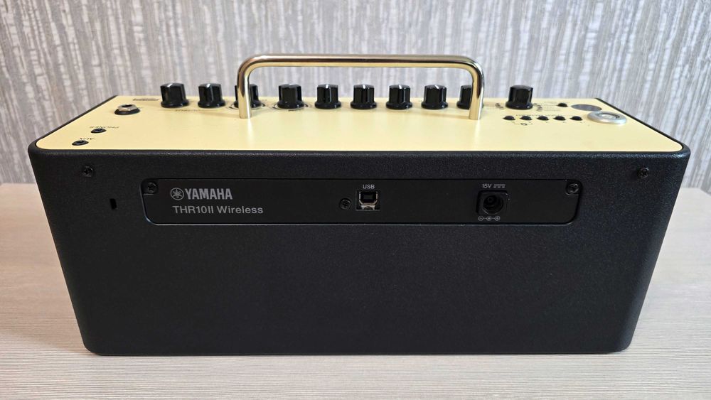 Yamaha THR10II Wireless + Гитара Harley Benton Telecaster