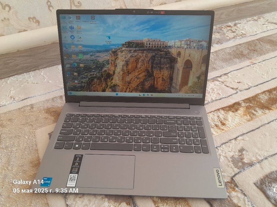 Ноутбук, ideaPad Slim 3 15 IRH 8