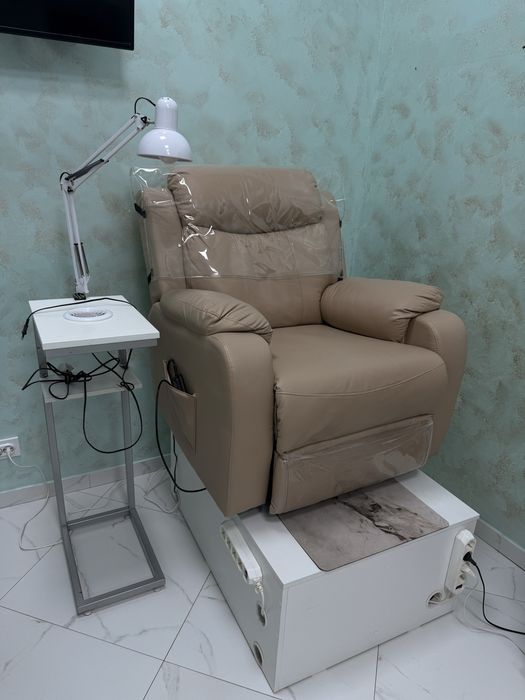 Кресло реклайнер - для услуги в 6 рук