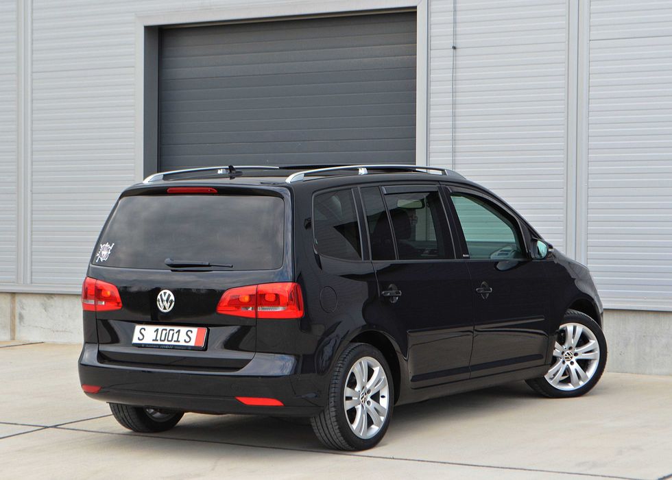 VW Touran 2.0tdi 140cp 7Loc-uri Cutie DSG Trapa Panoramica Clima Navy