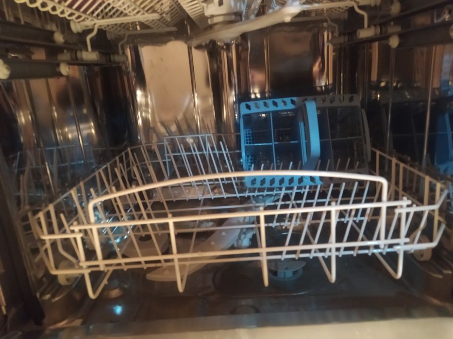 Посудомойка рабочая