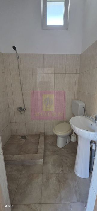Casa cu 2 camere de vanzare in Campina