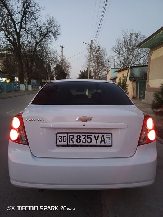 Lasetti 2012 chevrolet