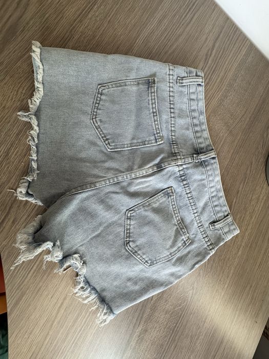 Pantaloni scurti dama de blug marimea S