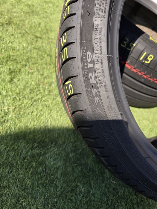 275 35 19 michelin