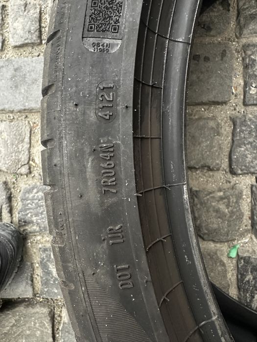 Vand anvelope de vara Pirelli Runflat marime 315/30R 22 si