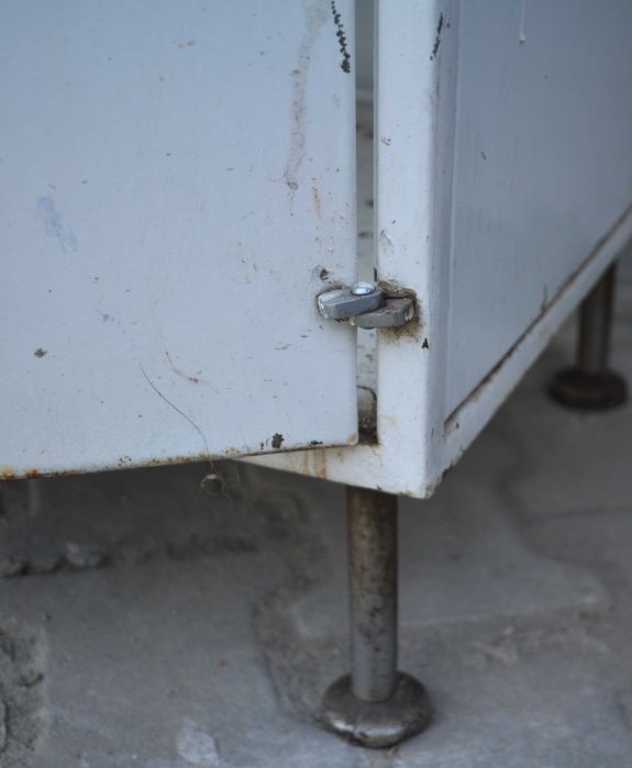 Cabinet medicinal sanitar - design industrial - Retro