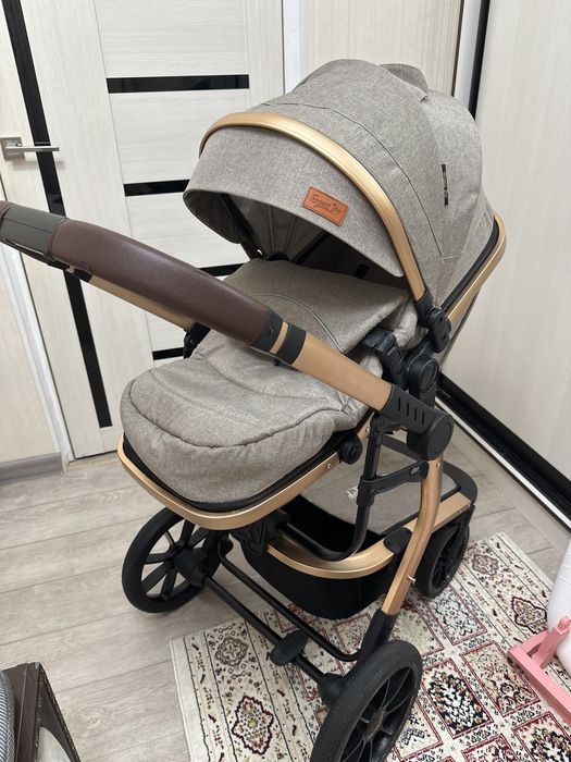 Продам Коляску 3в1