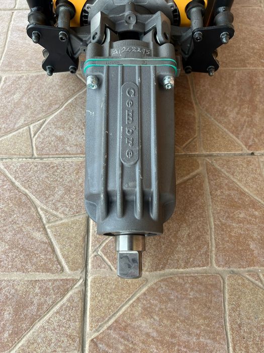 Vând Bulaneza CEMBRE cale ferată pe acumulatori