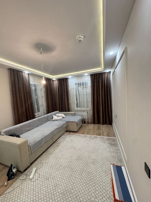 Продам диван 3 метра! раскладывается