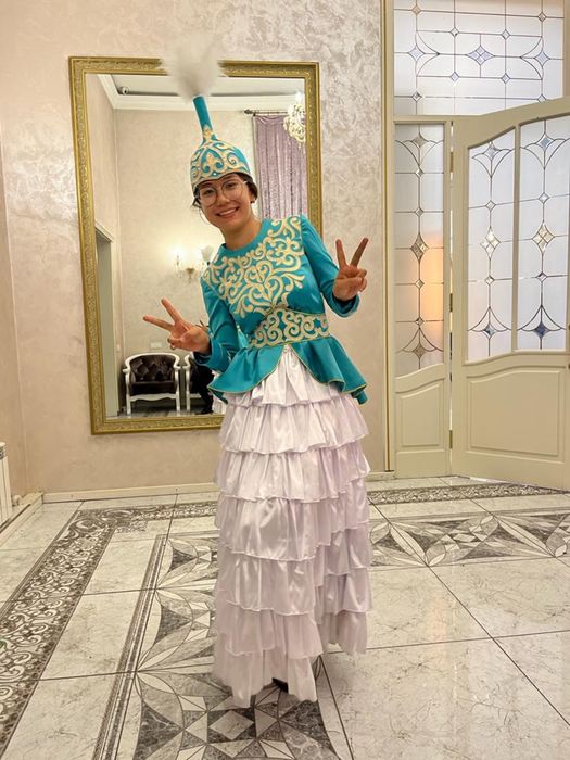 казахский национальный костюм