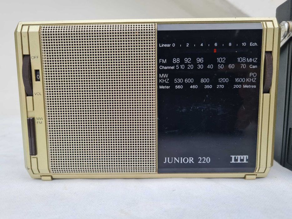 Radio ITT Germany, AM / FM, antena satelor, stare buna de functionare, pret pentru ambele