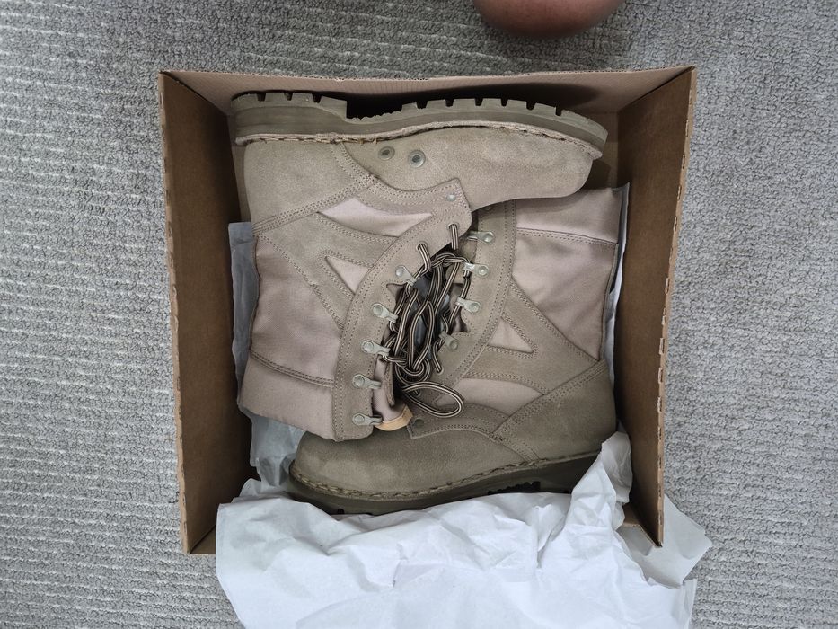 Bocanci militari
