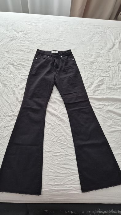 Pantaloni marime 36